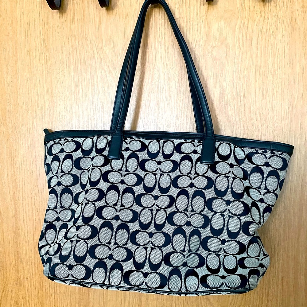 Signature Coach Tote
